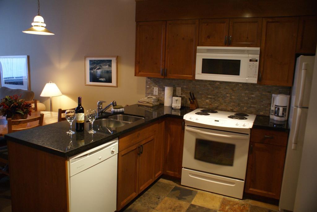 Whistler Superior Properties Exterior foto